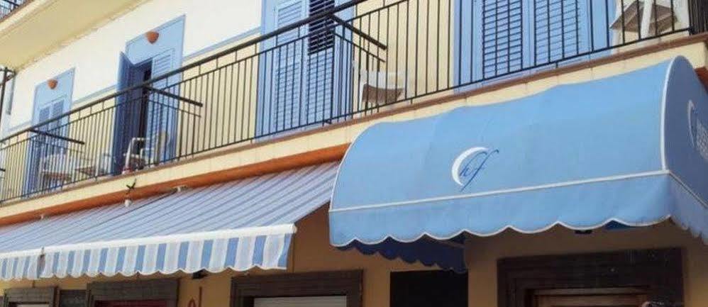 Hostal Ferrer San Antonio  Exterior photo